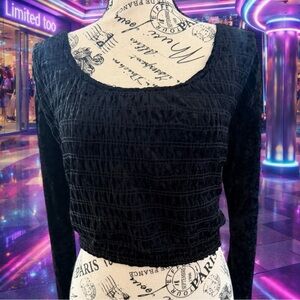 Y2K Jazz Sport Black Velvet
Smocked Crop Top Size L